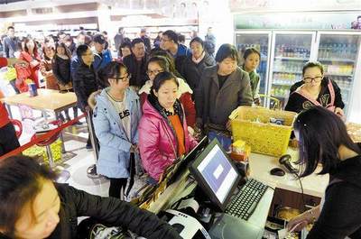 超市排隊總是最慢？可能是你的‘網絡工程’心態在作祟
